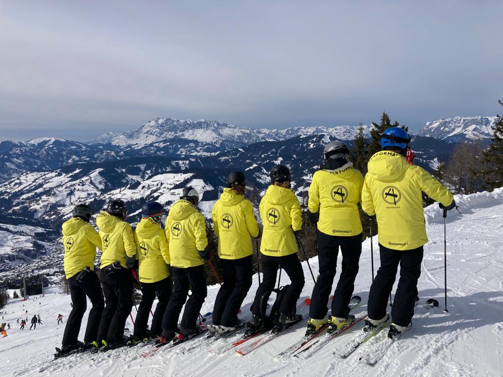 Een team van skiërs wil skimonitor worden via SnowCompanion en de vzw Move-Up.